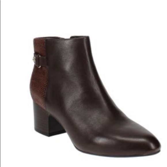 Anne Klein Leather block Heel Ankle 
  Boots Brown Snakeskin texture Sz 9.5 - Picture 1 of 10